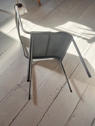 Silla industrial moderna de hierro