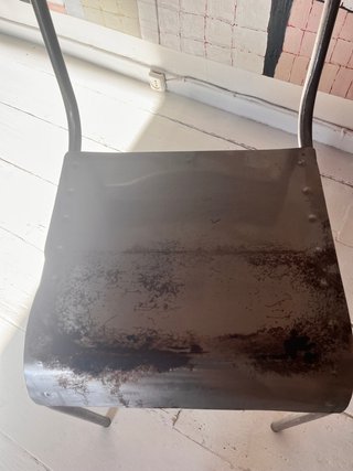 Silla industrial moderna de hierro
