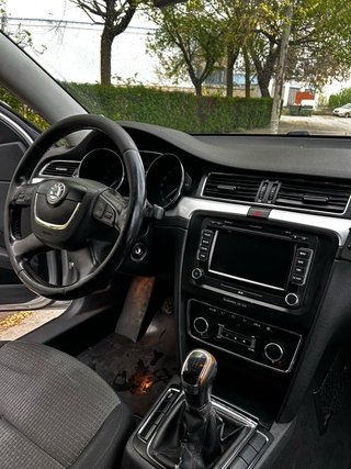 SKODA SUPERB 2.0 TDI 140CV 2011