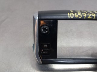 CONSOLA CENTRAL PEUGEOT 2008 HM01 9673861377