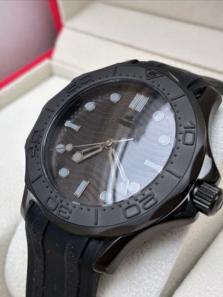 Reloj Diver 300 Negro