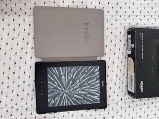 Amazon Kindle 4 (6) E-reader