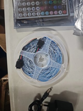 Tira LED RGB 10M con Mando a Distancia