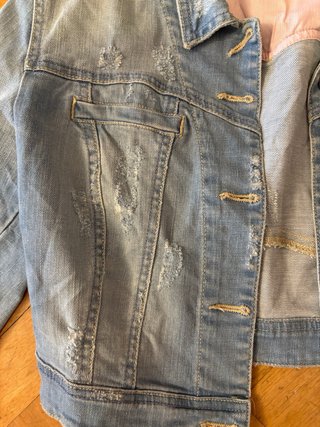 Cazadora vaquera Bershka azul Talla M