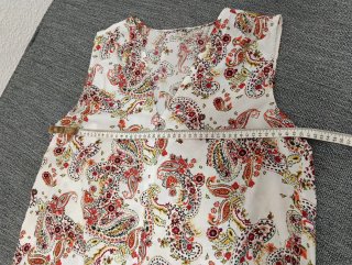 Blusa sin mangas estampada
