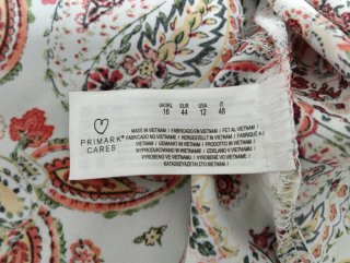 Blusa sin mangas estampada