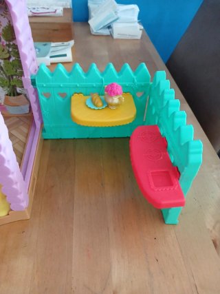 Casa Enchantimals Ciervo con 2 muñecas y accesorio