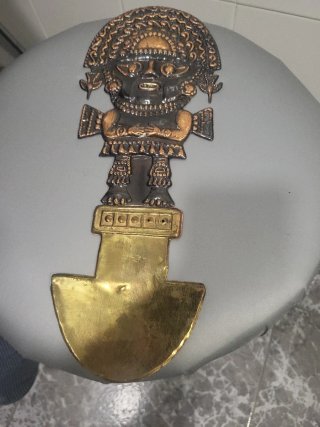 Figura de metal estilo mexicano