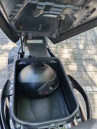 Suzuki Burgman 250 Inyección Negra