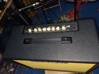 Amplificador Guitarra Blackstar Debut 50R