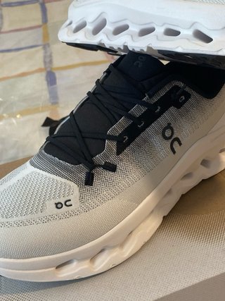 Zapatillas On Running Cloud Nuevas Talla 43
