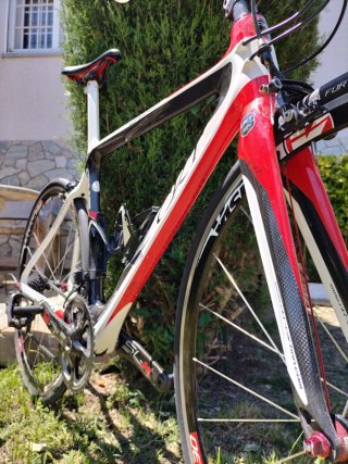 Bicicleta de carretera CKT 368