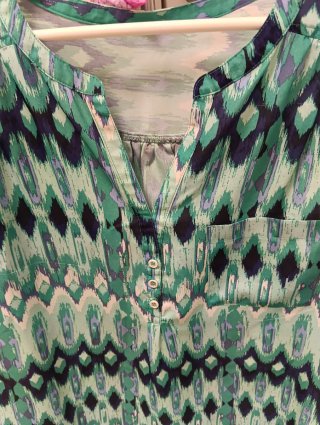 Blusa sin mangas estampada