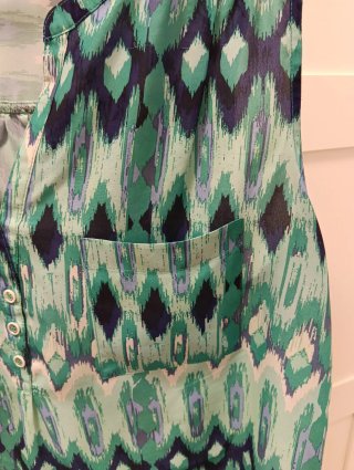 Blusa sin mangas estampada