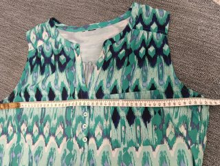 Blusa sin mangas estampada