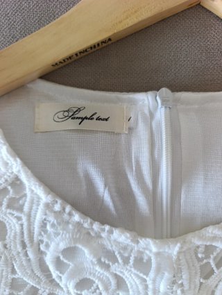 Bonita blusa encaje blanca talla S