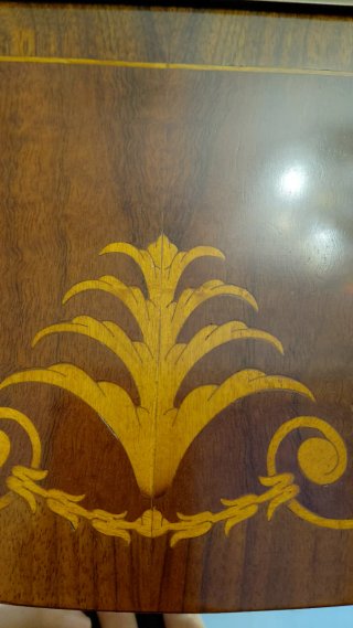 Mueble recibidor clásico madera y metal
