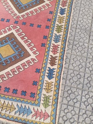 Alfombra de lana multicolor