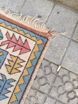 Alfombra de lana multicolor