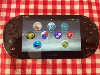 PS Vita OLED + juegos + accesorios