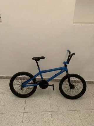 Bicicleta BMX Azul