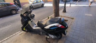 Peugeot Satelis 125 Negra