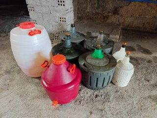 Lote Garrafas Vino (Plástico y Cristal)