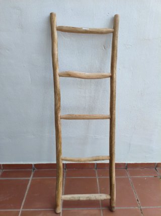 Scala Decorativa in Legno Rustico