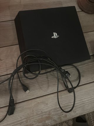 PS4 (PlayStation 4) con 2 mandos