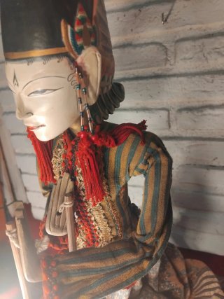 Marioneta tradicional de madera
