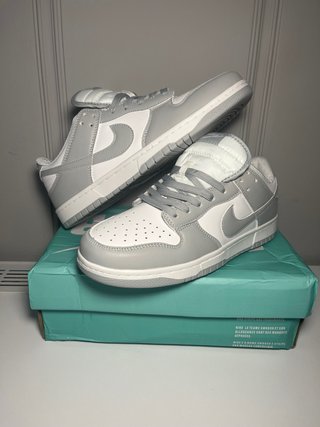 Nike Dunk Low Gris Blanco Talla 42