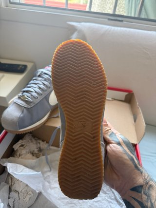 Nike Cortez Talla 40.5 Gris Blanco