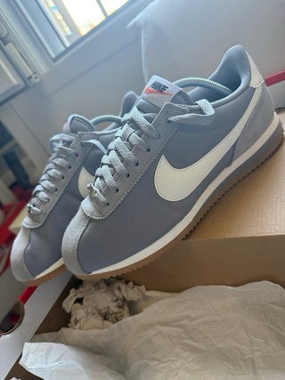 Nike Cortez Talla 40.5 Gris Blanco