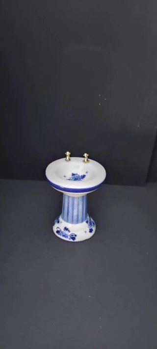 Cuarto de baño para casa de muñecas