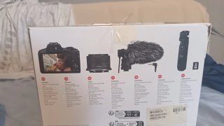 2 Canon EOS R50,2 MICROS,4TRIPODES,2FOCOS 4 MESES