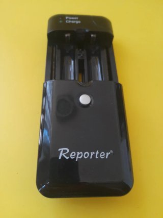 Cargador universal Reporter con fuente