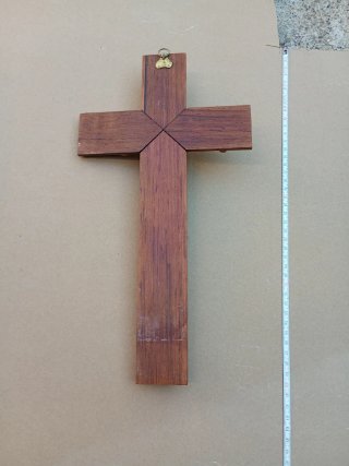 Crucifijo de pared antiguo madera y metal, firmado