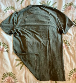 Camiseta H&M Verde Oliva Talla M