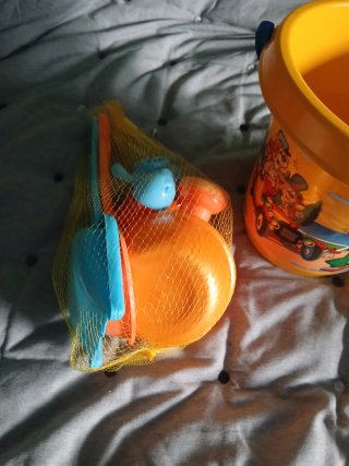 Cubo y accesorios para la playa
