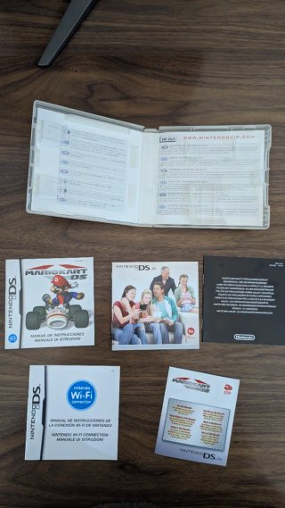 Caja y manuales Mario Kart DS