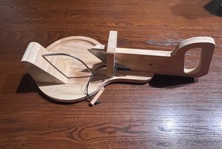 Affettatrice manuale in legno