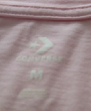 Camiseta Converse floral rosa talla M