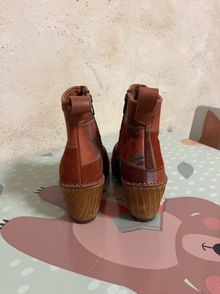 Botines de piel patchwork rojos