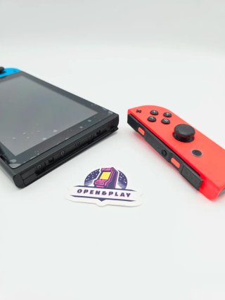 Nintendo Switch + Accesorios + Funda