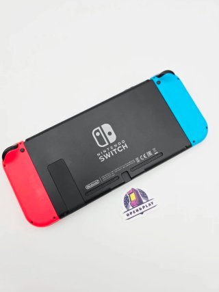 Nintendo Switch + Accesorios + Funda