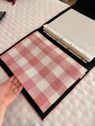 Archivador hecho a mano vichy rosa