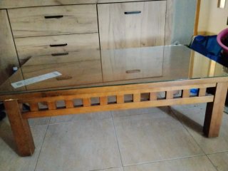 Mesa baja de salón madera y cristal