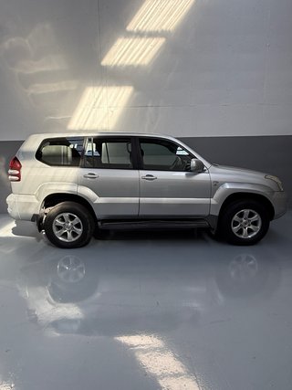 Toyota Land Cruiser 2003