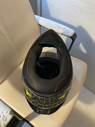 Casco Agv K1 Negro y Amarillo