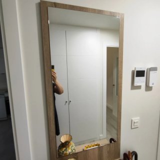 Mueble recibidor con espejo